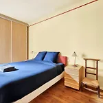 Apartment Quartier Arc De Triomphe 2 Bedroom With Netflix *