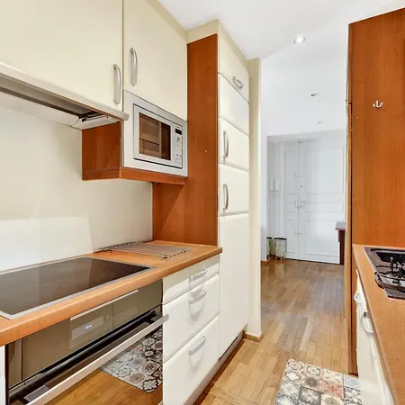 Appartement Quartier Arc De Triomphe 2 Bedroom With Netflix