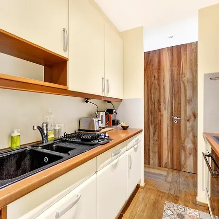 Appartement Quartier Arc De Triomphe 2 Bedroom With Netflix Parijs