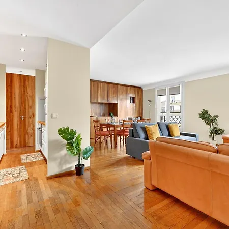 Quartier Arc De Triomphe 2 Bedroom With Netflix *